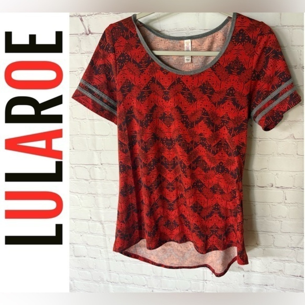 LuLaRoe Red Graphic Short Sleeve T-Shirt